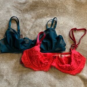 Victoria's Secret Red Lace and Teal Mesh Bra Set